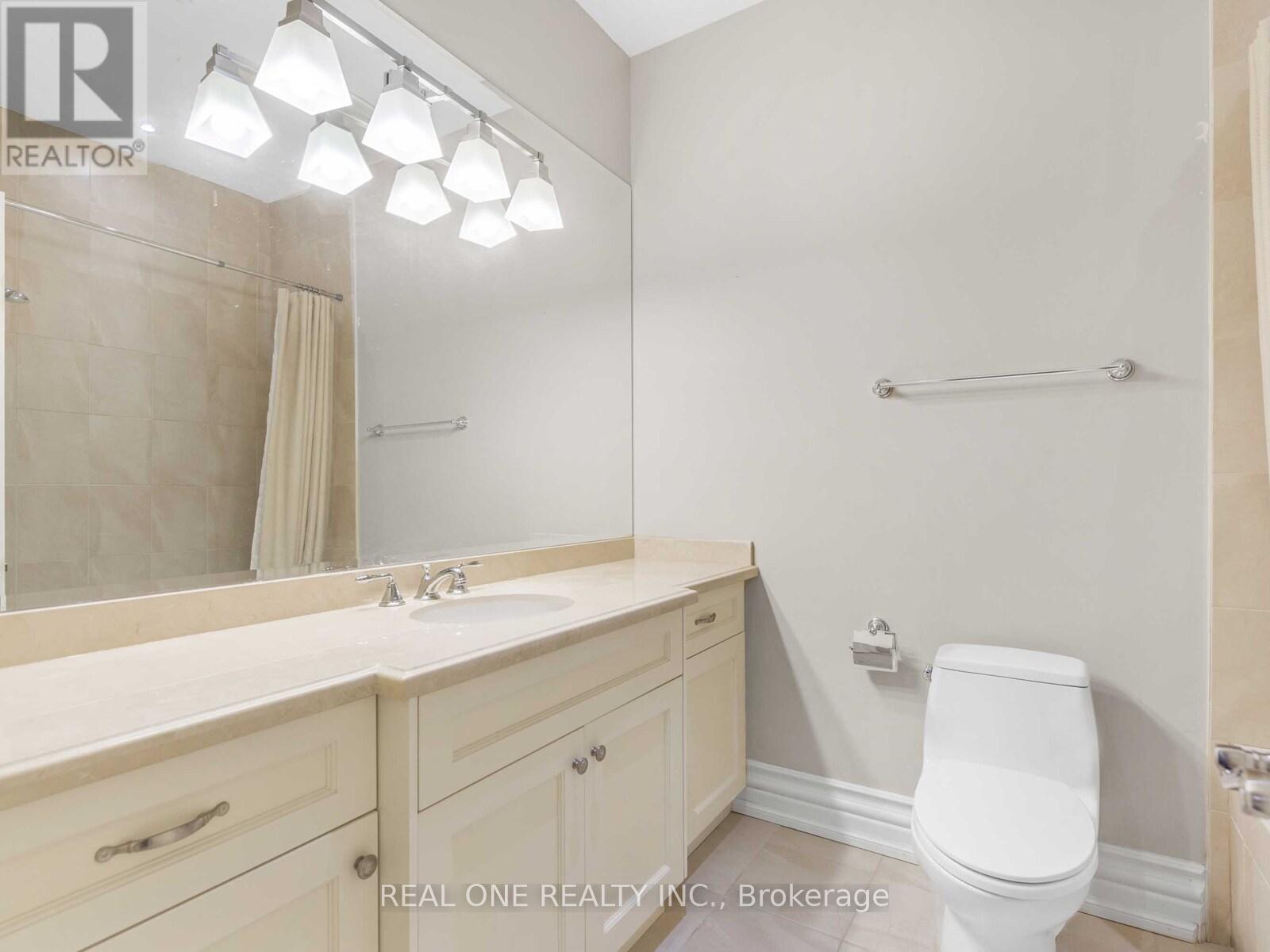 25 Dempsey Crescent, Toronto, Ontario  M2L 1Y4 - Photo 23 - C12455840