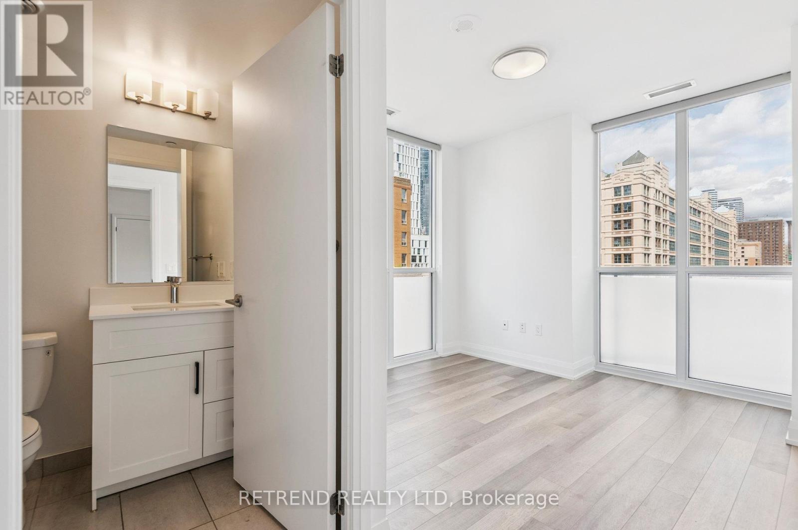 908 - 77 Mutual Street, Toronto, Ontario  M5B 2A9 - Photo 19 - C12455846