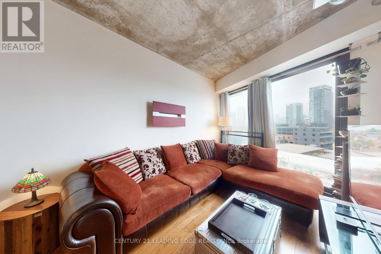 802 - 51 Trolley Crescent, Toronto, Ontario  M5A 0E9 - Photo 7 - C12455877