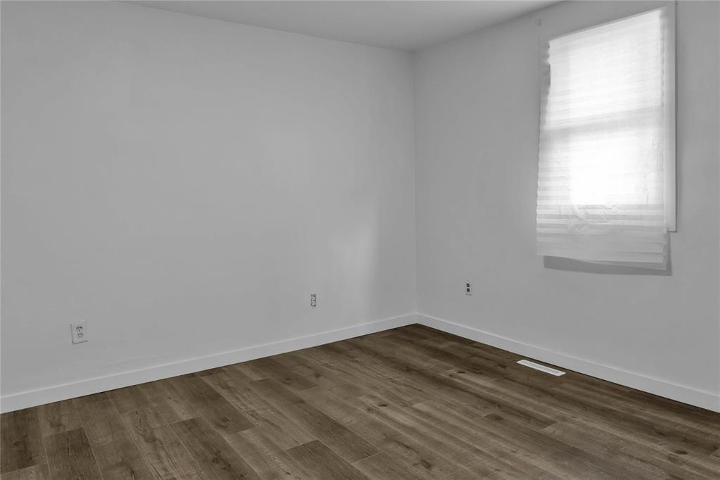 1739 King Edward Street, Winnipeg, Manitoba  R2R 0M3 - Photo 7 - 202522512