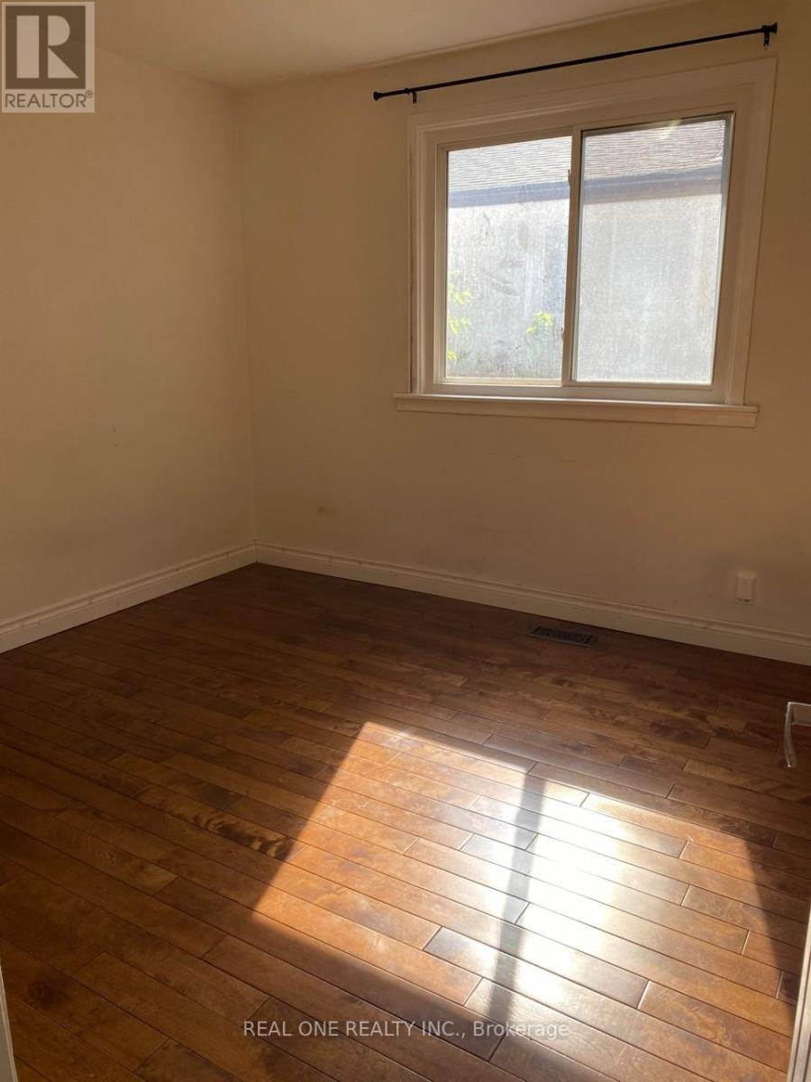 1242 Pharmacy Avenue, Toronto, Ontario  M1R 2H9 - Photo 6 - E12455844