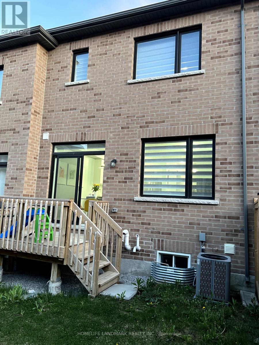 1158 Drawstring Lane, Pickering, Ontario  L1X 0G7 - Photo 12 - E12455857