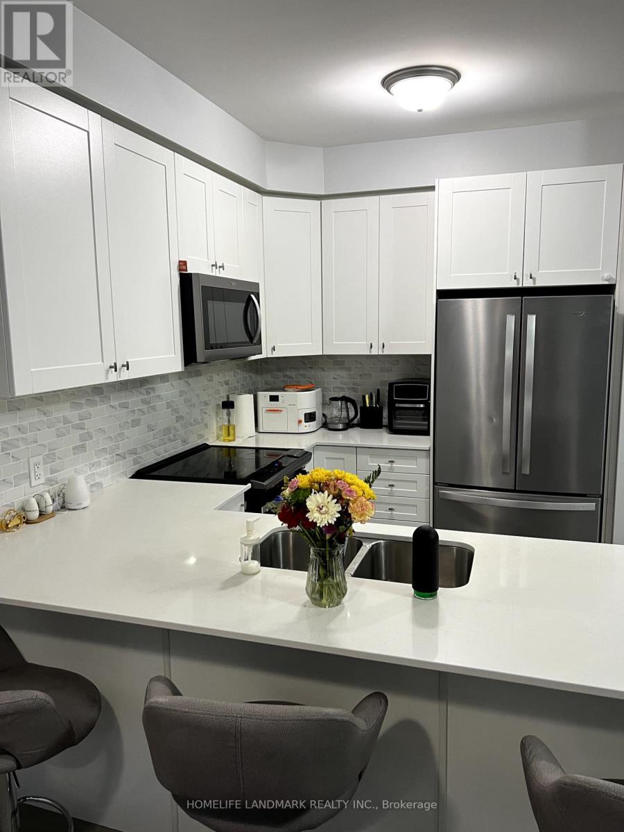 1158 Drawstring Lane, Pickering, Ontario  L1X 0G7 - Photo 4 - E12455857