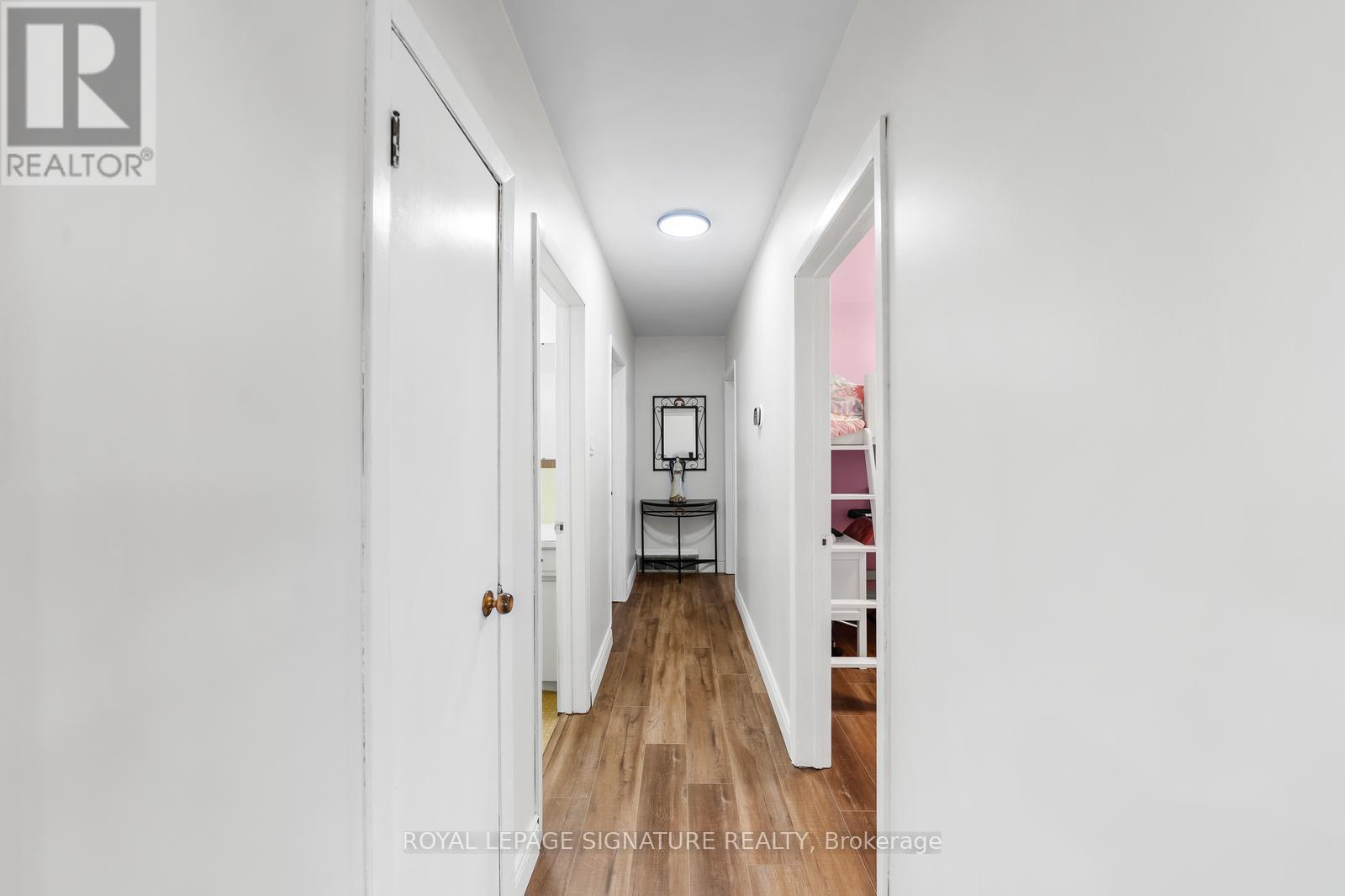 668 Peele Boulevard, Burlington, Ontario  L7R 3B9 - Photo 15 - W12455861