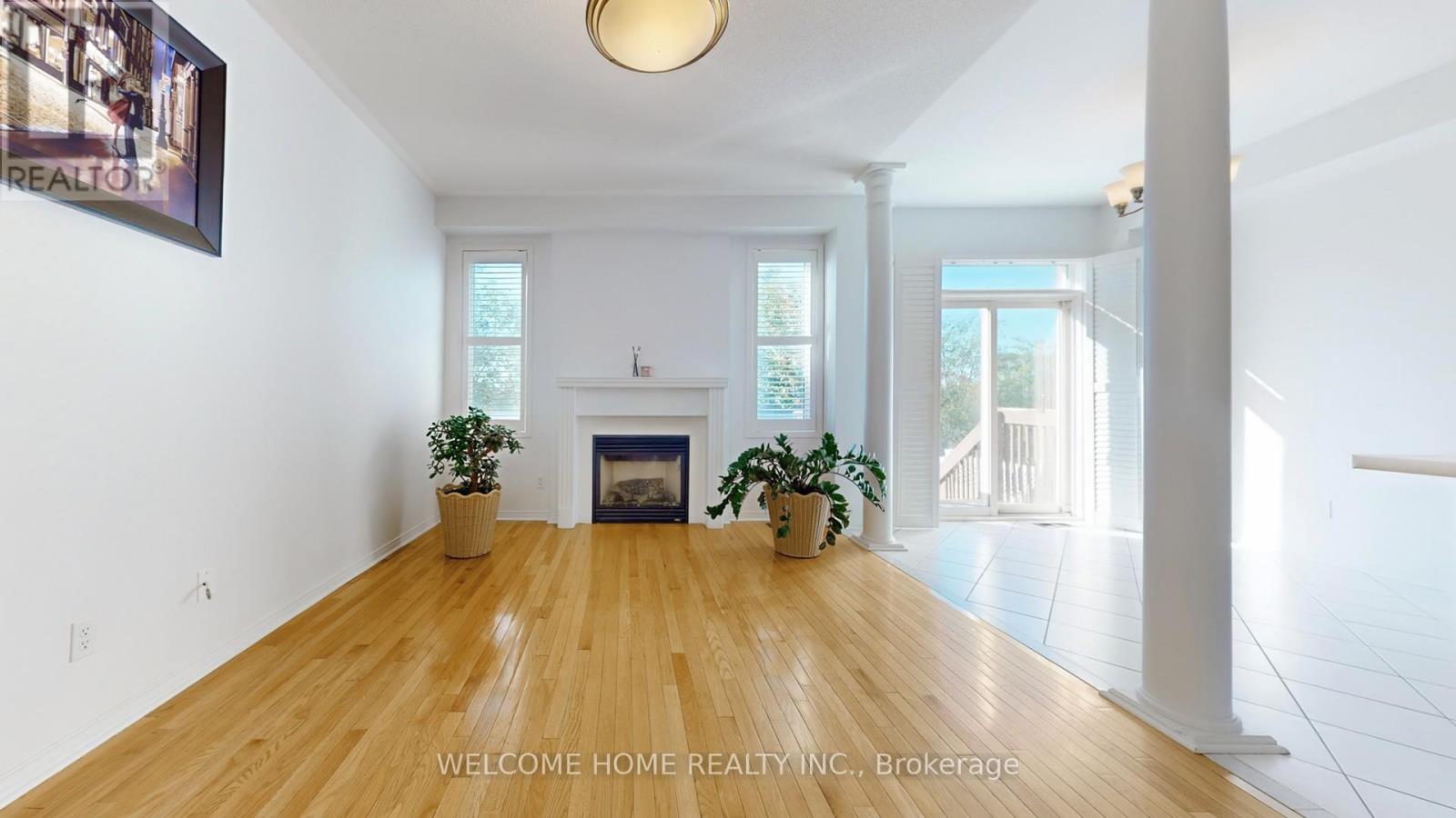 33 Fred Young Drive, Toronto, Ontario  M3L 0A1 - Photo 14 - W12455866
