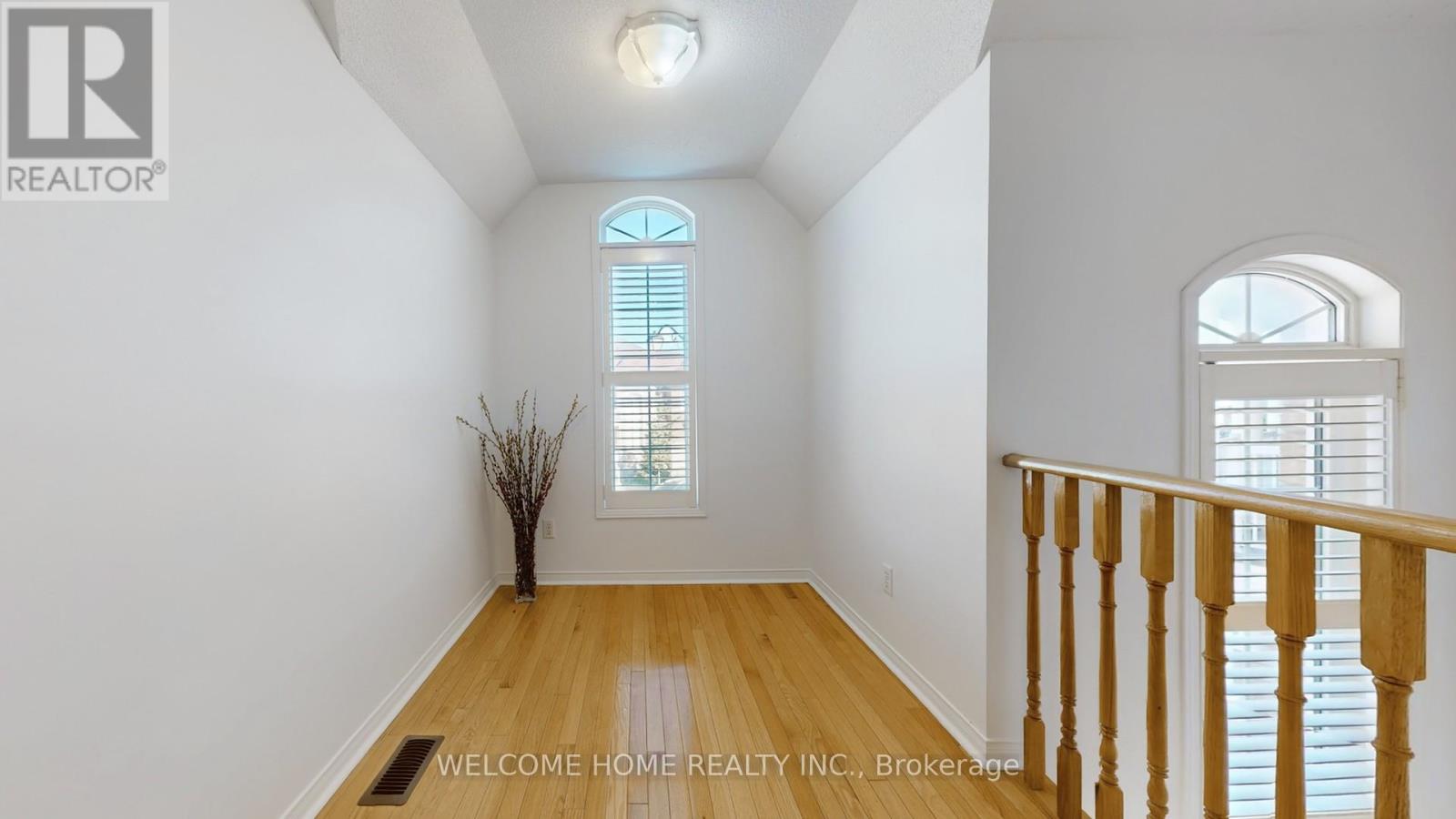 33 Fred Young Drive, Toronto, Ontario  M3L 0A1 - Photo 17 - W12455866