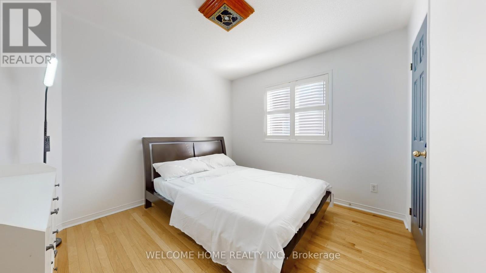 33 Fred Young Drive, Toronto, Ontario  M3L 0A1 - Photo 22 - W12455866