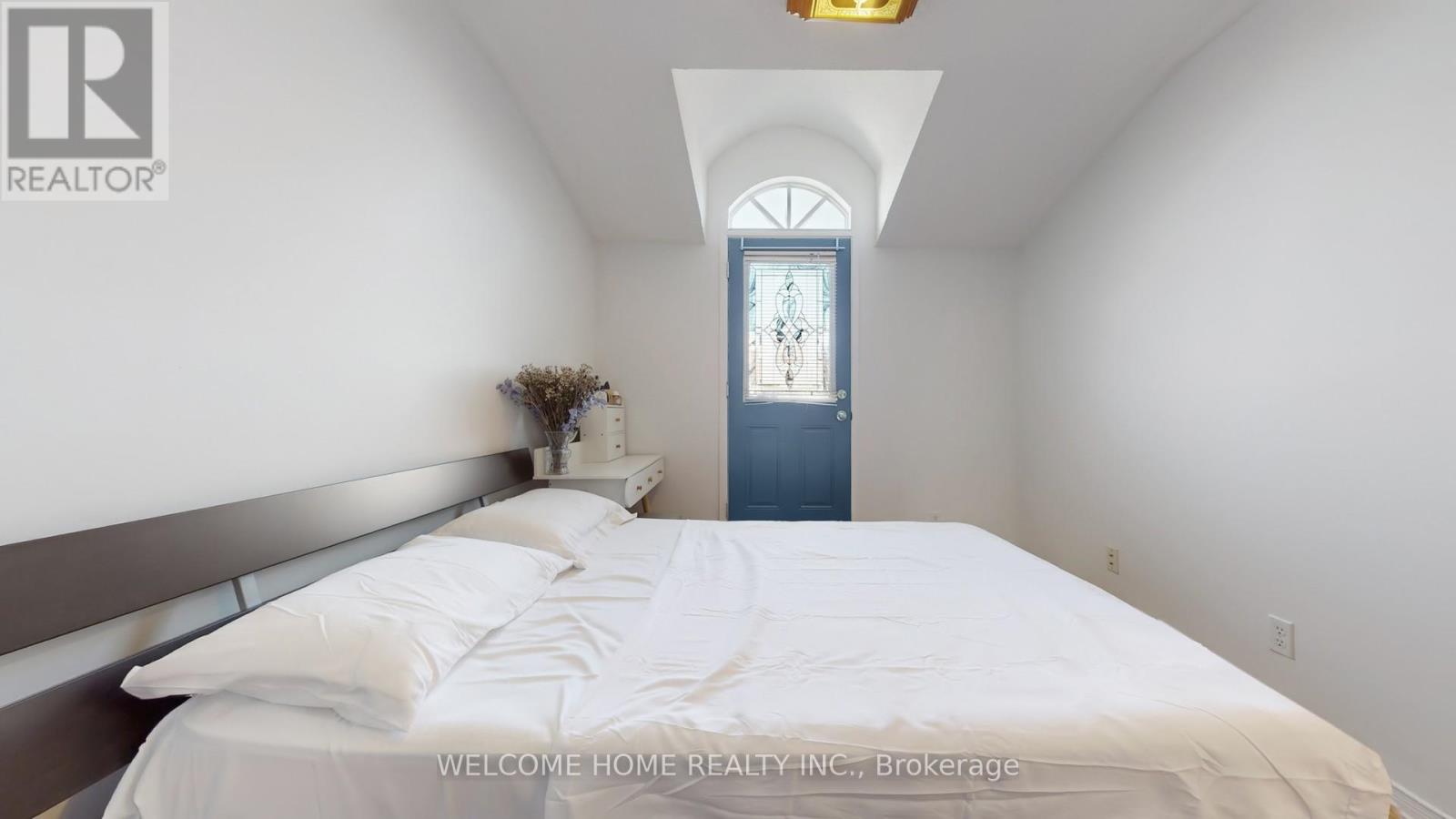 33 Fred Young Drive, Toronto, Ontario  M3L 0A1 - Photo 25 - W12455866