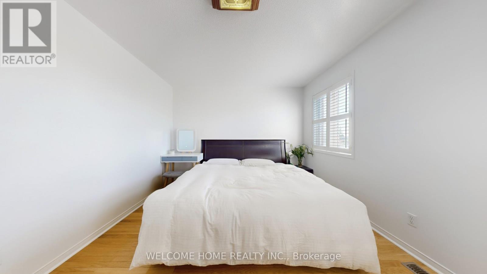 33 Fred Young Drive, Toronto, Ontario  M3L 0A1 - Photo 30 - W12455866