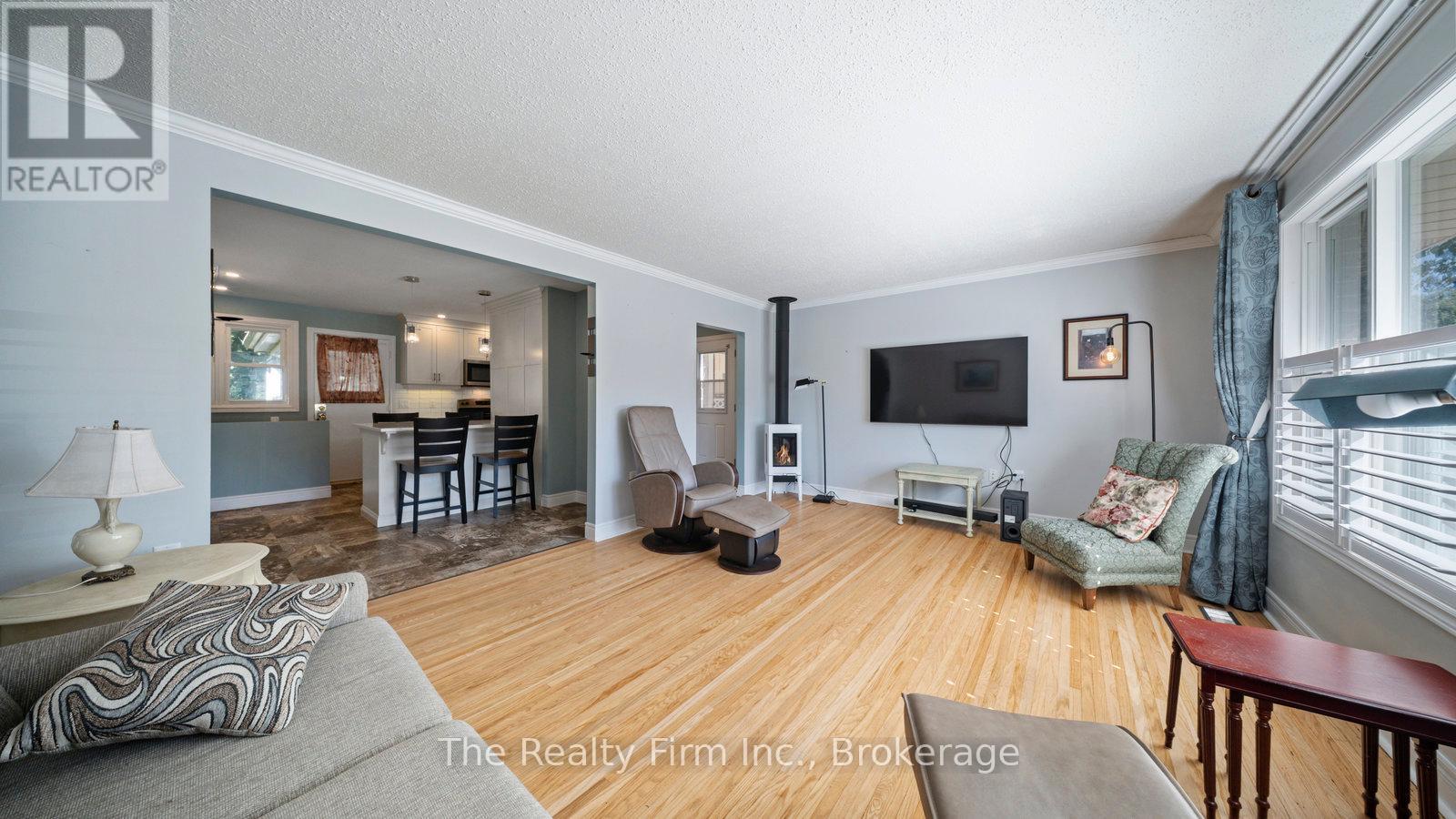 535 Devonshire Avenue, Woodstock, Ontario  N4S 5P9 - Photo 10 - X12455883