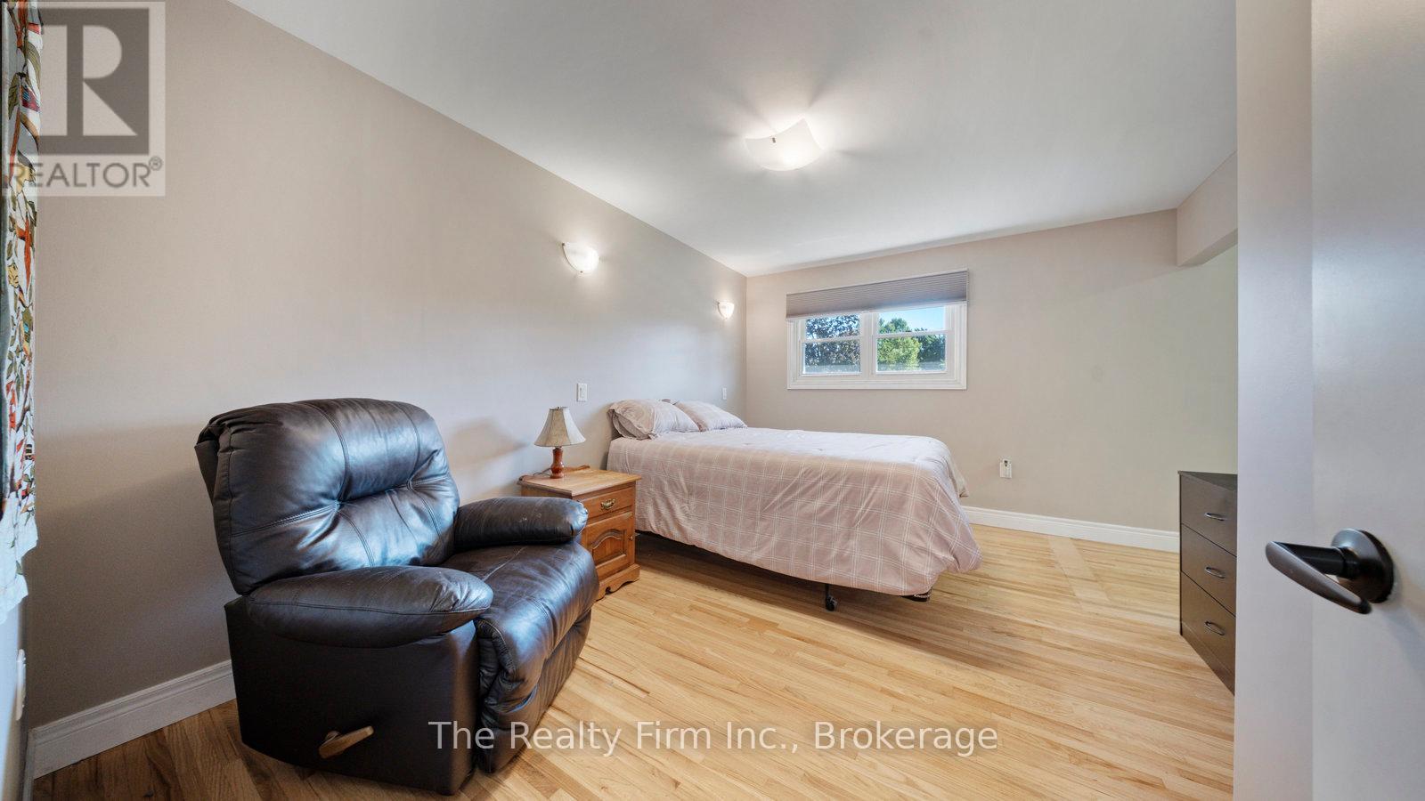 535 Devonshire Avenue, Woodstock, Ontario  N4S 5P9 - Photo 16 - X12455883