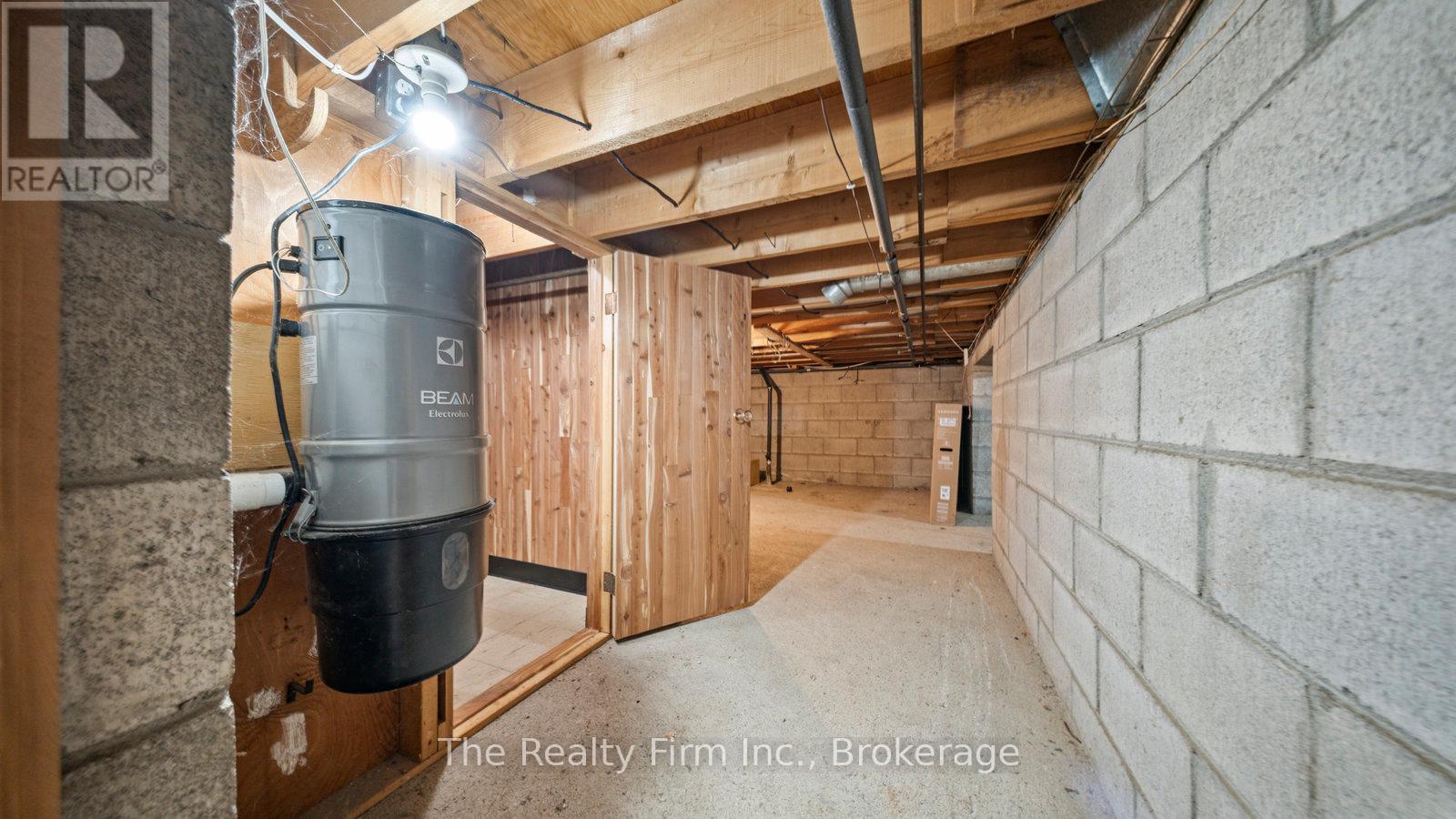 535 Devonshire Avenue, Woodstock, Ontario  N4S 5P9 - Photo 26 - X12455883