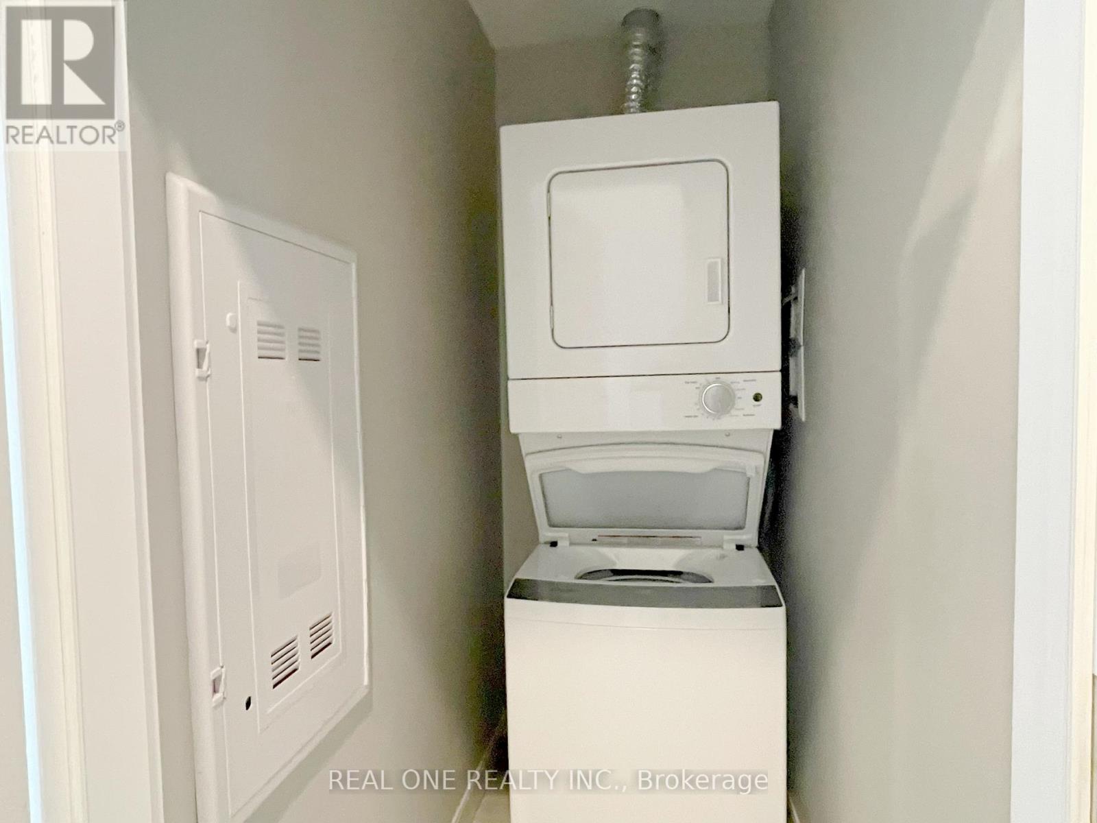 2102 - 20 George Street, Hamilton, Ontario  L8P 0C4 - Photo 16 - X12455841