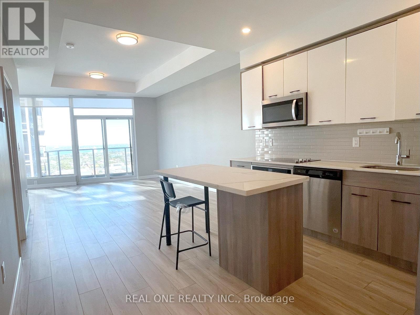 2102 - 20 George Street, Hamilton, Ontario  L8P 0C4 - Photo 5 - X12455841