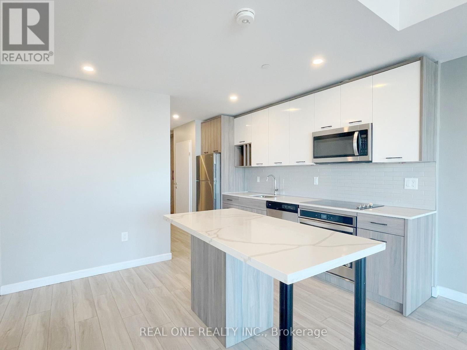 1704 - 20 George Street, Hamilton, Ontario  L8P 0C4 - Photo 4 - X12455845