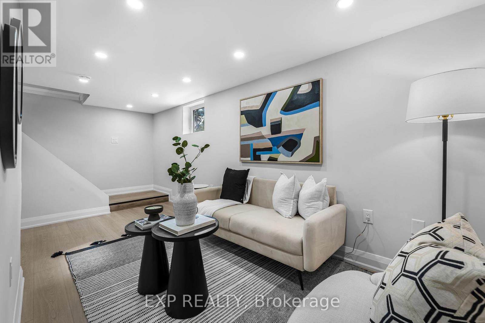 237 Adair Avenue N, Hamilton, Ontario  L8H 6B3 - Photo 32 - X12455853