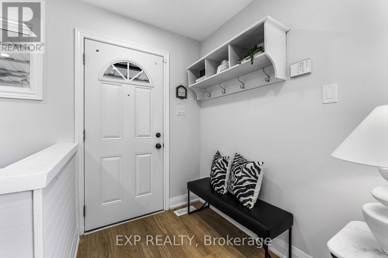 237 Adair Avenue N, Hamilton, Ontario  L8H 6B3 - Photo 4 - X12455853