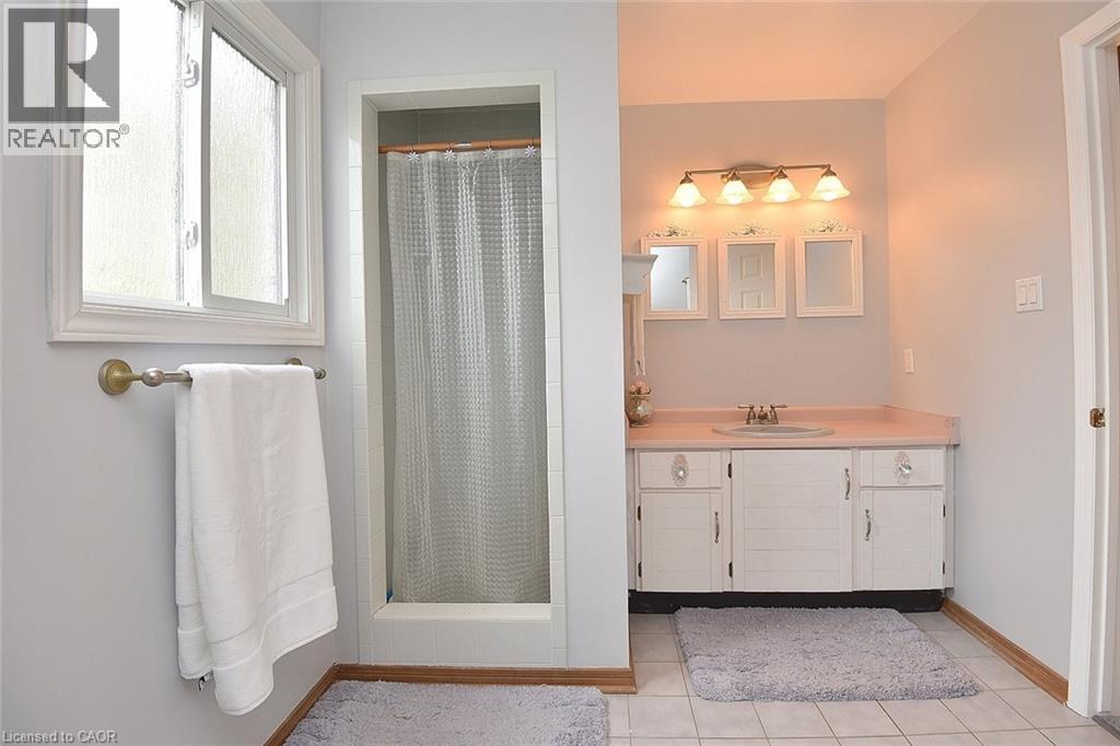 43 Niska Drive, Waterdown, Ontario  L0R 2H3 - Photo 18 - 40769580