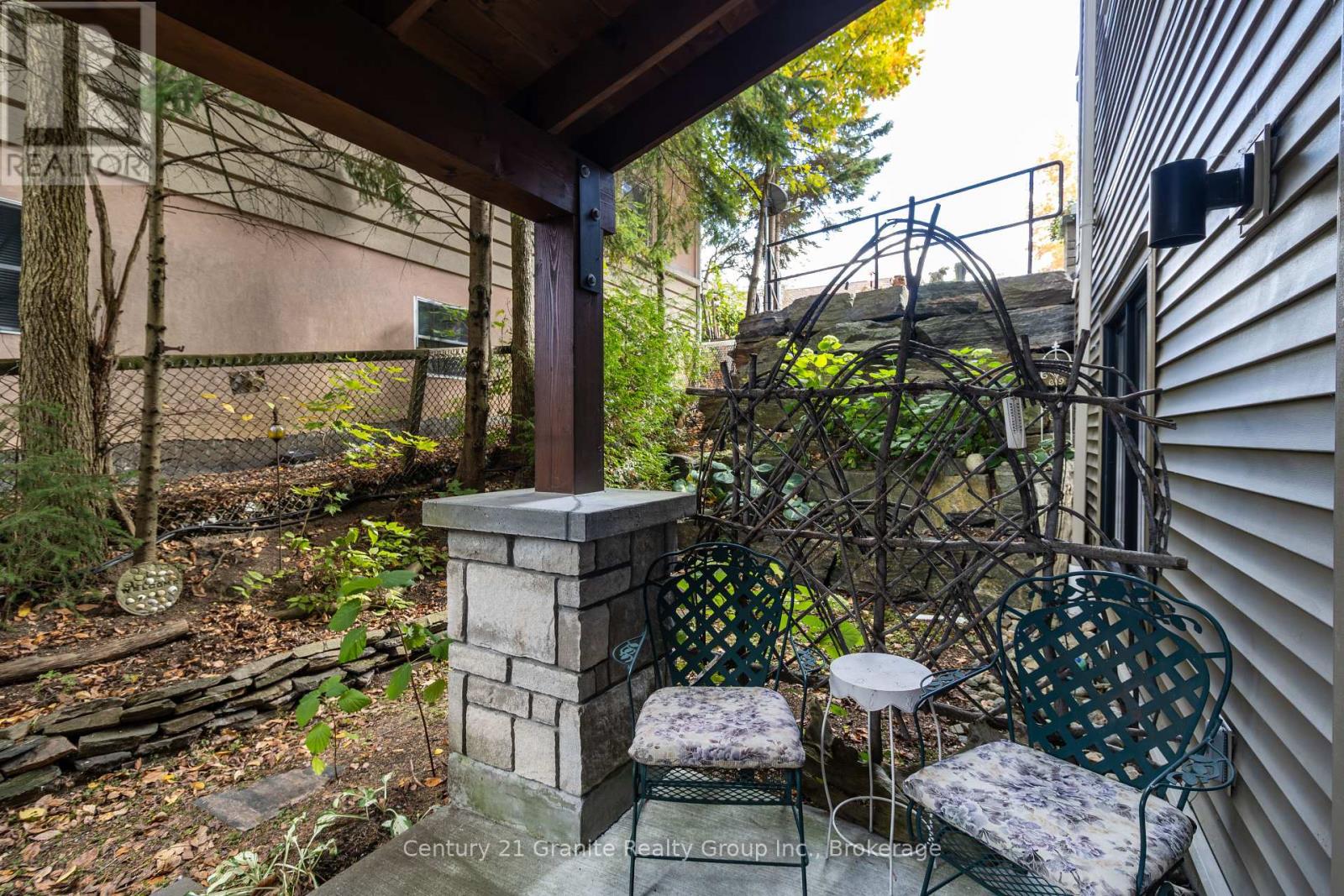 101 - 9 Newcastle Street, Minden Hills (Minden), Ontario  K0M 2K0 - Photo 13 - X12455882
