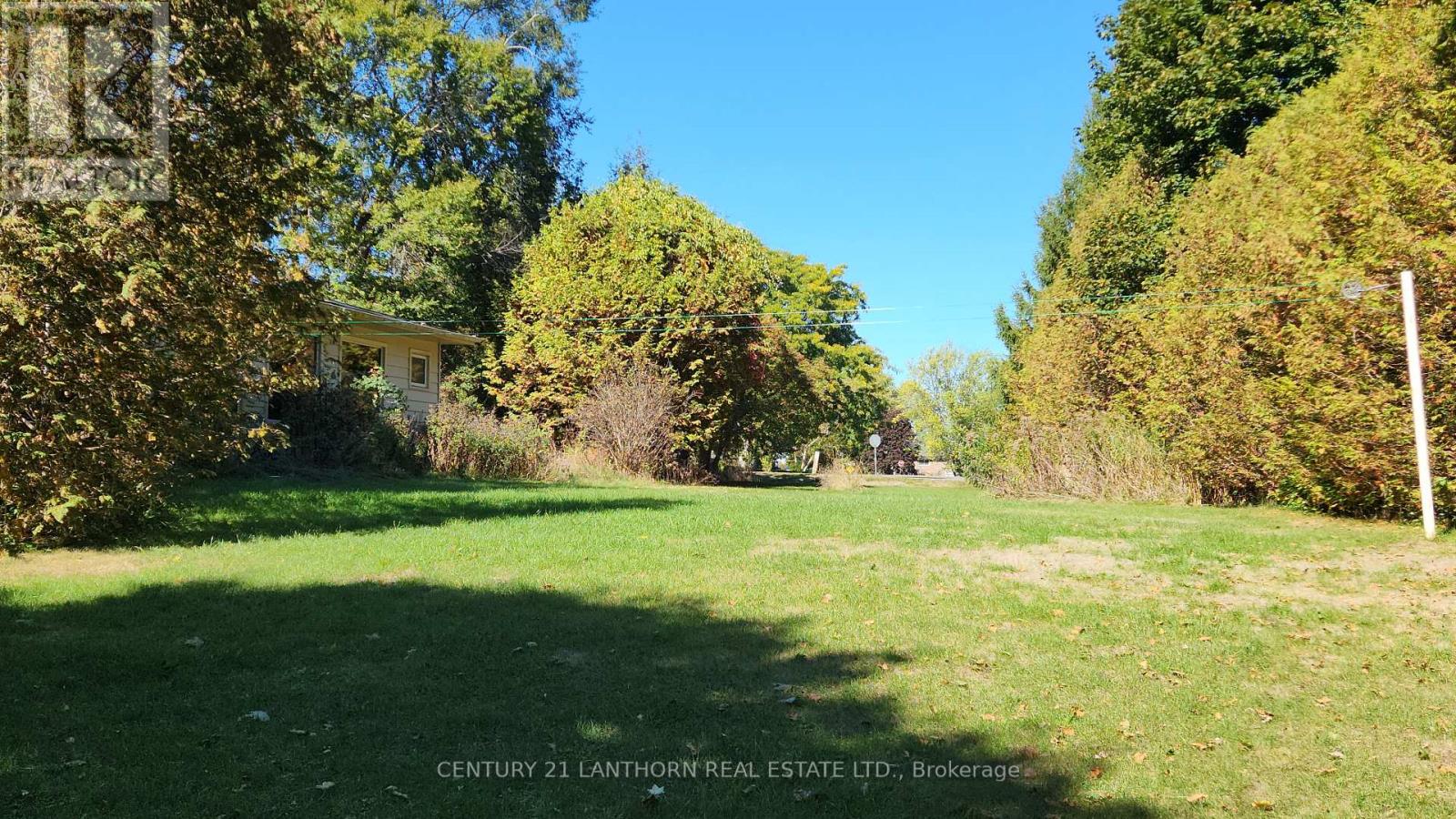 205 Elmwood Boulevard, Greater Napanee (Greater Napanee), Ontario  K0H 1G0 - Photo 6 - X12455884