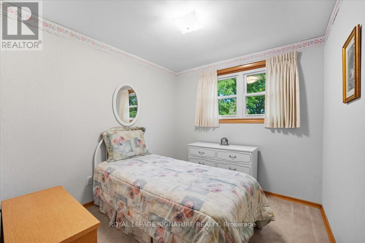 268 Cameron Street, Goderich, Ontario  N7A 3L3 - Photo 34 - X12455150