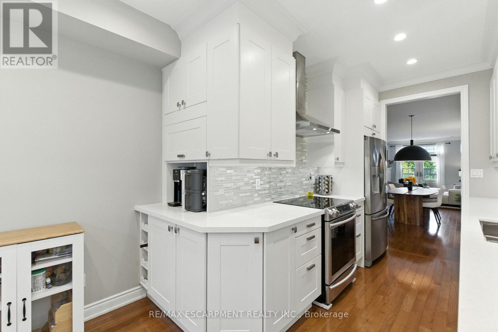 3 - 117 Nelson Street, Oakville, Ontario  L6L 3J1 - Photo 16 - W12453873