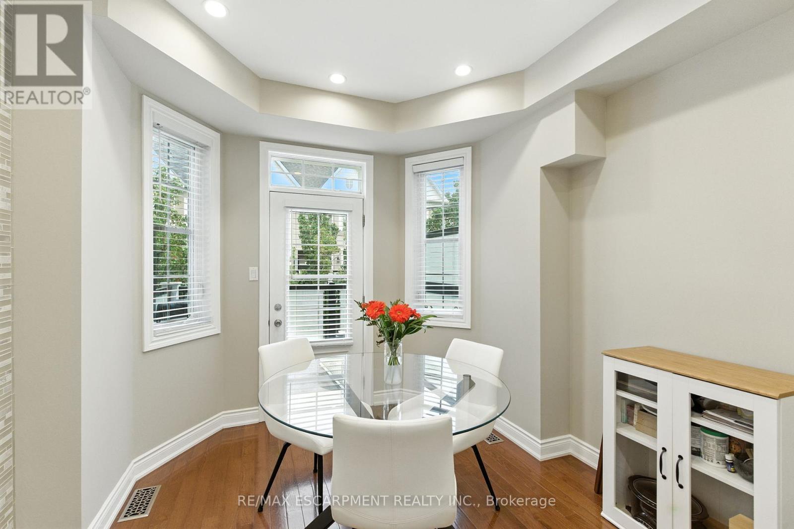 3 - 117 Nelson Street, Oakville, Ontario  L6L 3J1 - Photo 17 - W12453873