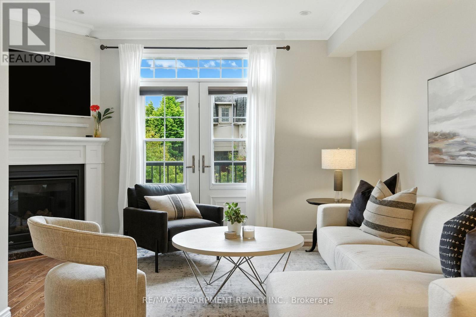 3 - 117 Nelson Street, Oakville, Ontario  L6L 3J1 - Photo 6 - W12453873