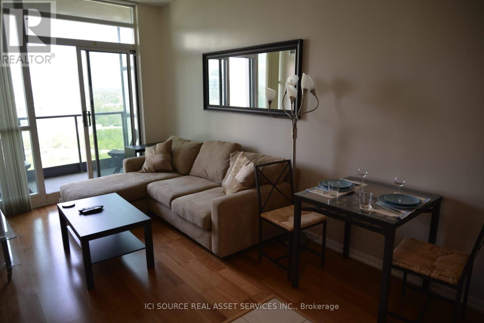 2105 - 231 Fort York Boulevard, Toronto, Ontario  M5V 1B2 - Photo 11 - C12455886