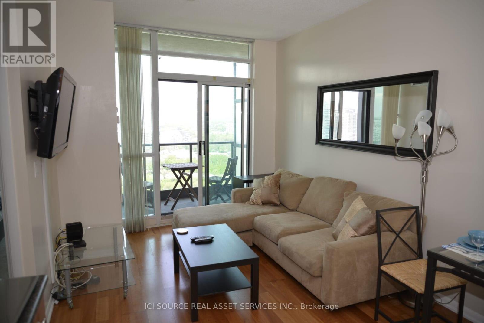 2105 - 231 Fort York Boulevard, Toronto, Ontario  M5V 1B2 - Photo 3 - C12455886