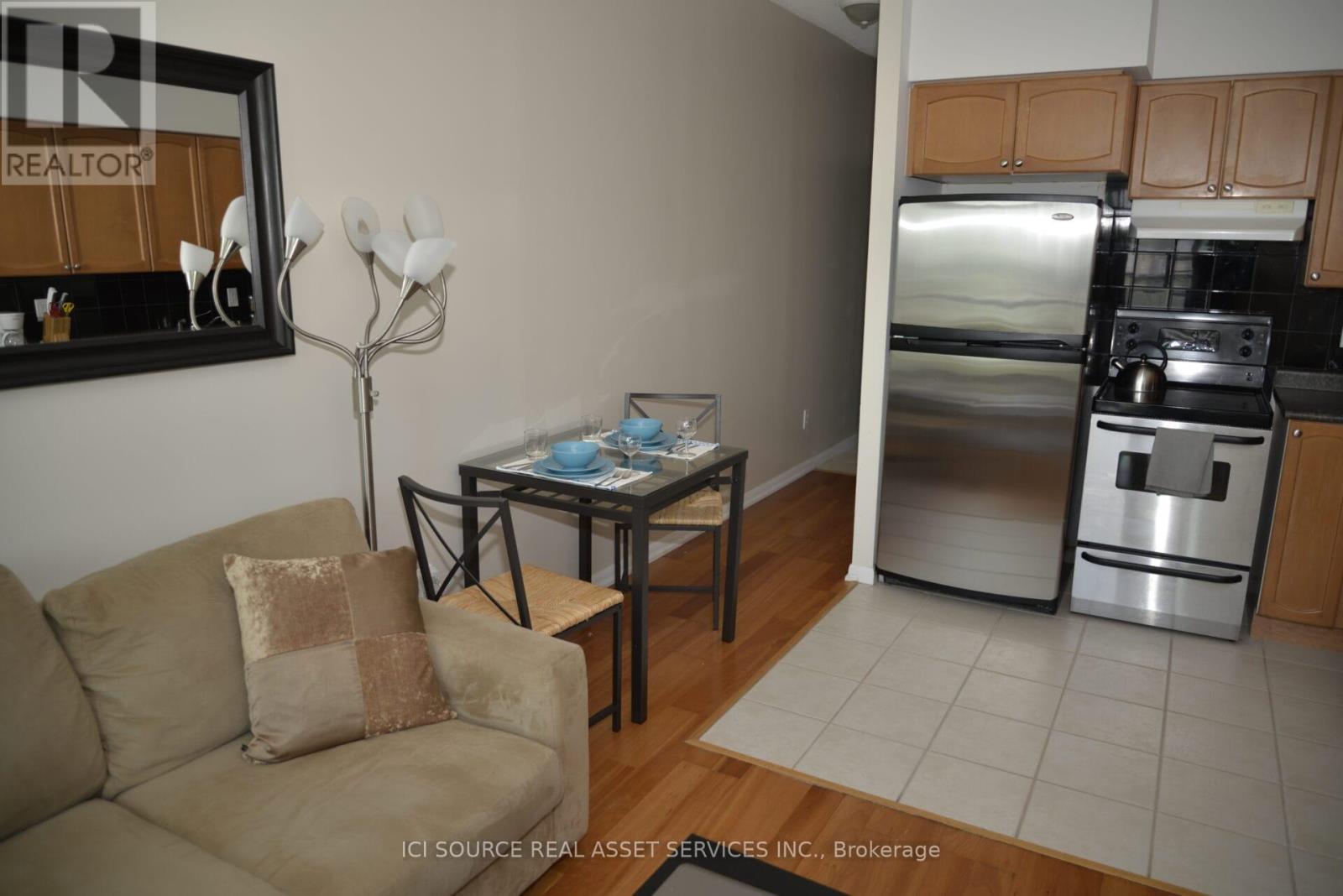 2105 - 231 Fort York Boulevard, Toronto, Ontario  M5V 1B2 - Photo 7 - C12455886