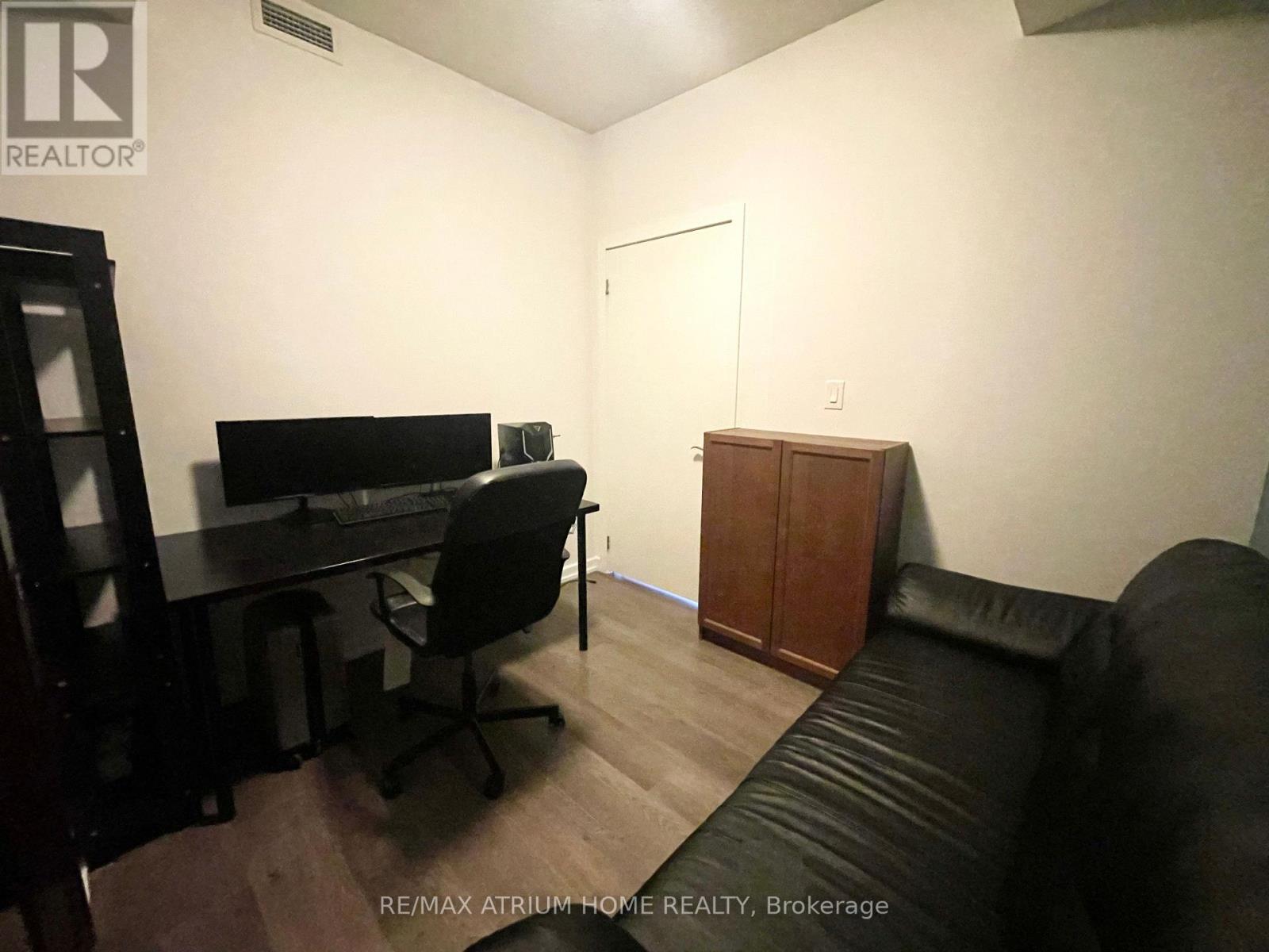 1701 - 62 Forest Manor Road, Toronto, Ontario  M2J 0B6 - Photo 13 - C12453711