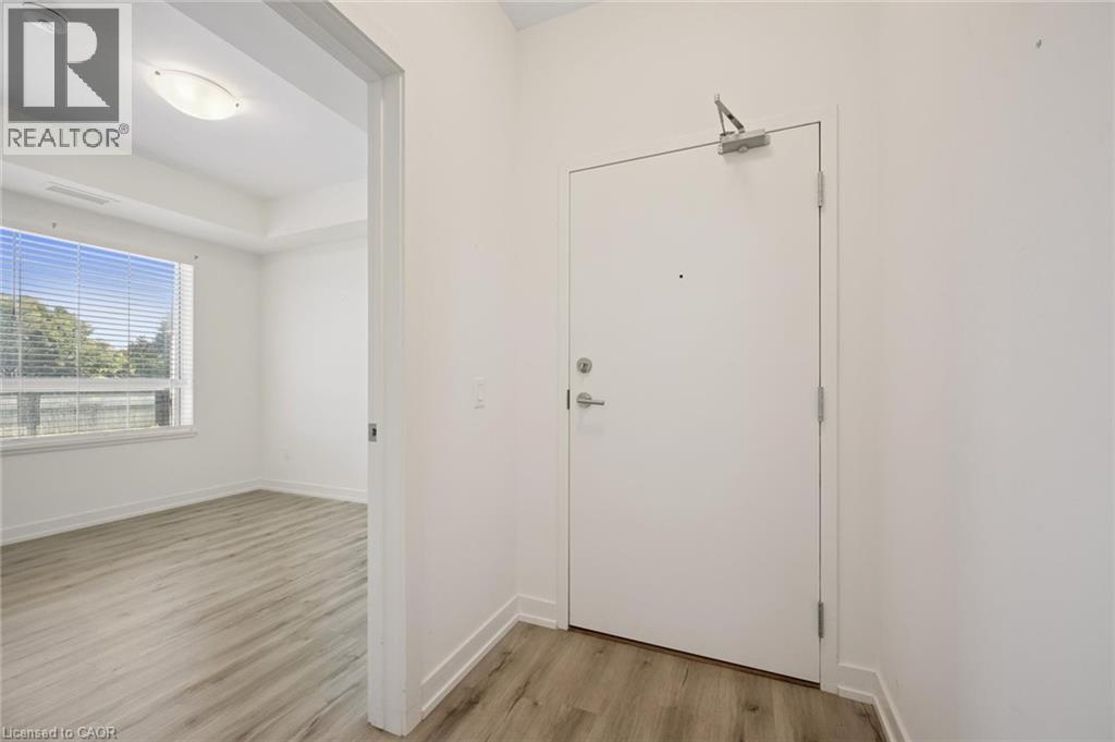 247 Northfield Drive E Unit# 202, Waterloo, Ontario  N2K 0H1 - Photo 4 - 40777343