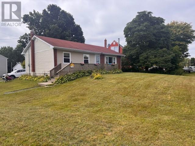 25 Fraser Road, Gander, Newfoundland & Labrador  A1V 1K8 - Photo 5 - 1290106