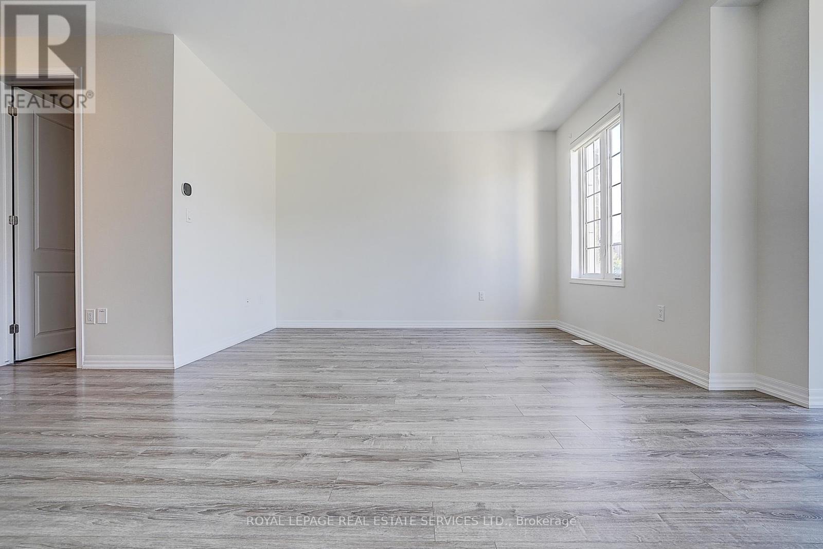 3353 Carding Mill Trail, Oakville, Ontario  L6M 1R7 - Photo 11 - W12455893
