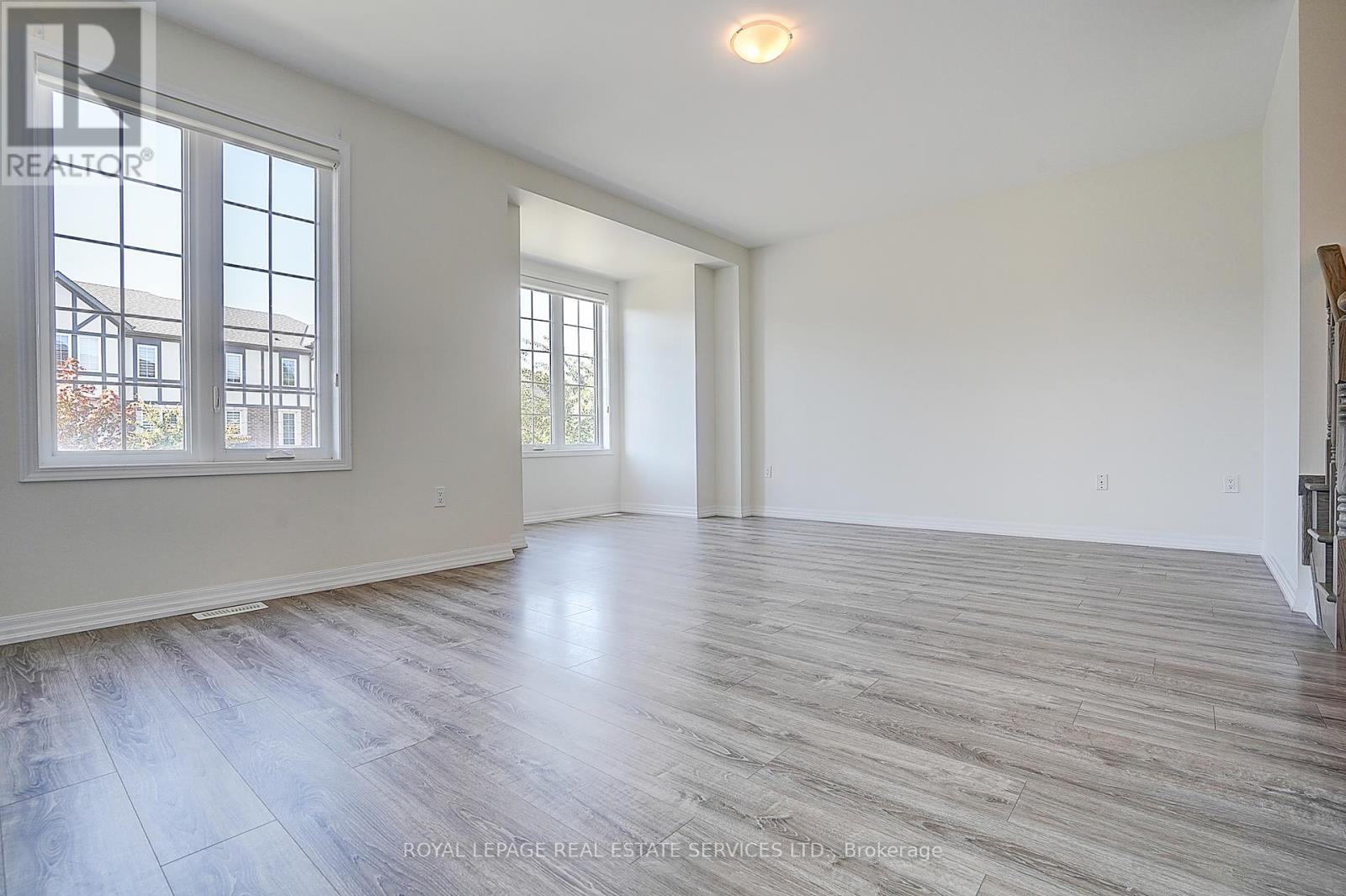 3353 Carding Mill Trail, Oakville, Ontario  L6M 1R7 - Photo 12 - W12455893