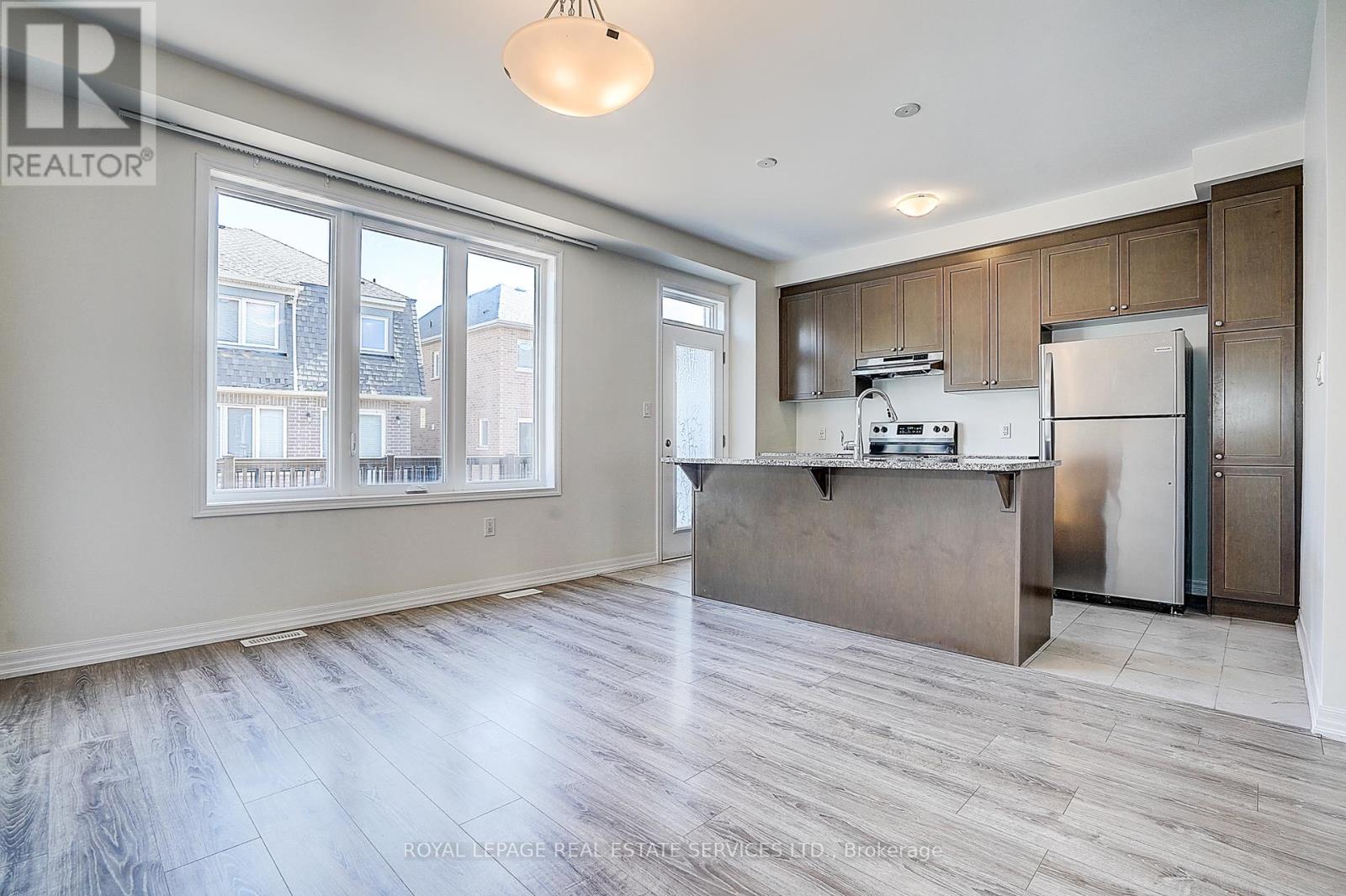 3353 Carding Mill Trail, Oakville, Ontario  L6M 1R7 - Photo 16 - W12455893