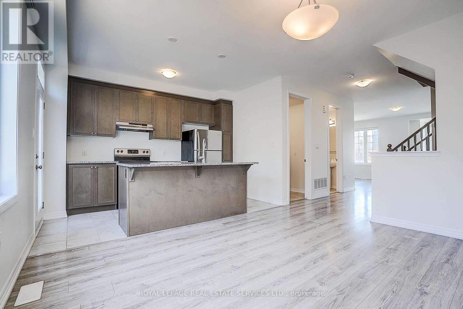 3353 Carding Mill Trail, Oakville, Ontario  L6M 1R7 - Photo 18 - W12455893