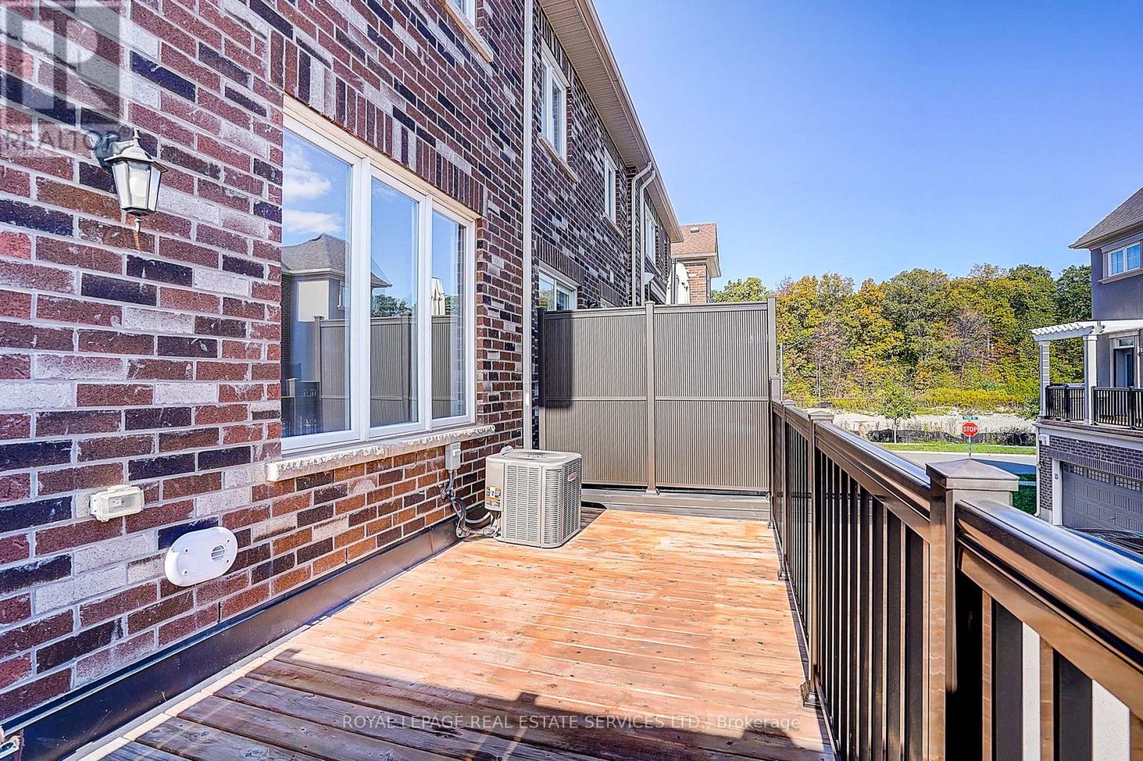 3353 Carding Mill Trail, Oakville, Ontario  L6M 1R7 - Photo 27 - W12455893
