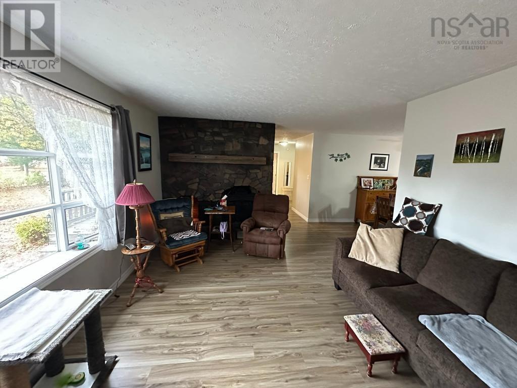 2807 Pinecrest Drive, Hayes Subdivision, Coldbrook, Nova Scotia  B4R 1B3 - Photo 14 - 202525560