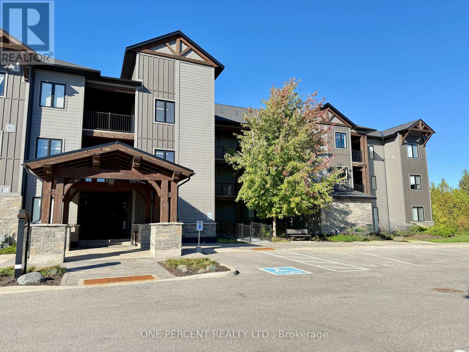 306 - 12 Beckwith Lane, Blue Mountains, Ontario  L9Y 0A4 - Photo 1 - X12455904