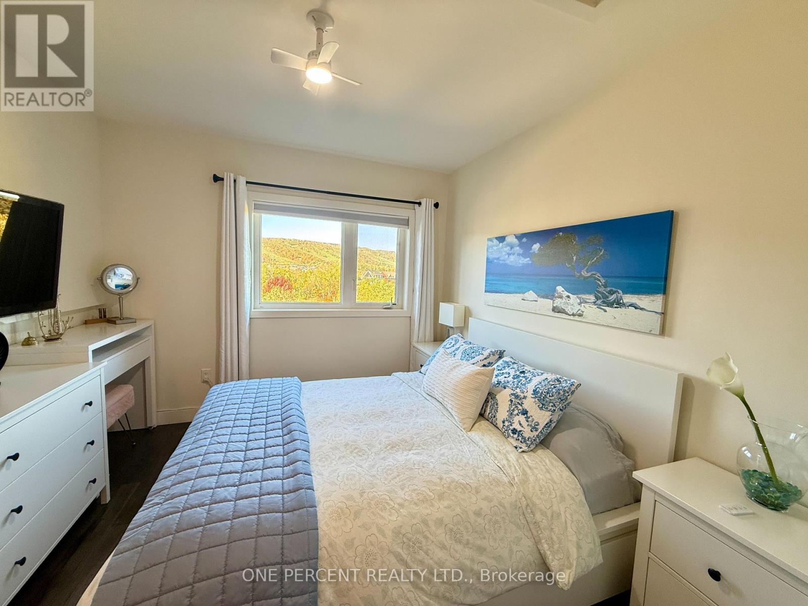 306 - 12 Beckwith Lane, Blue Mountains, Ontario  L9Y 0A4 - Photo 19 - X12455904