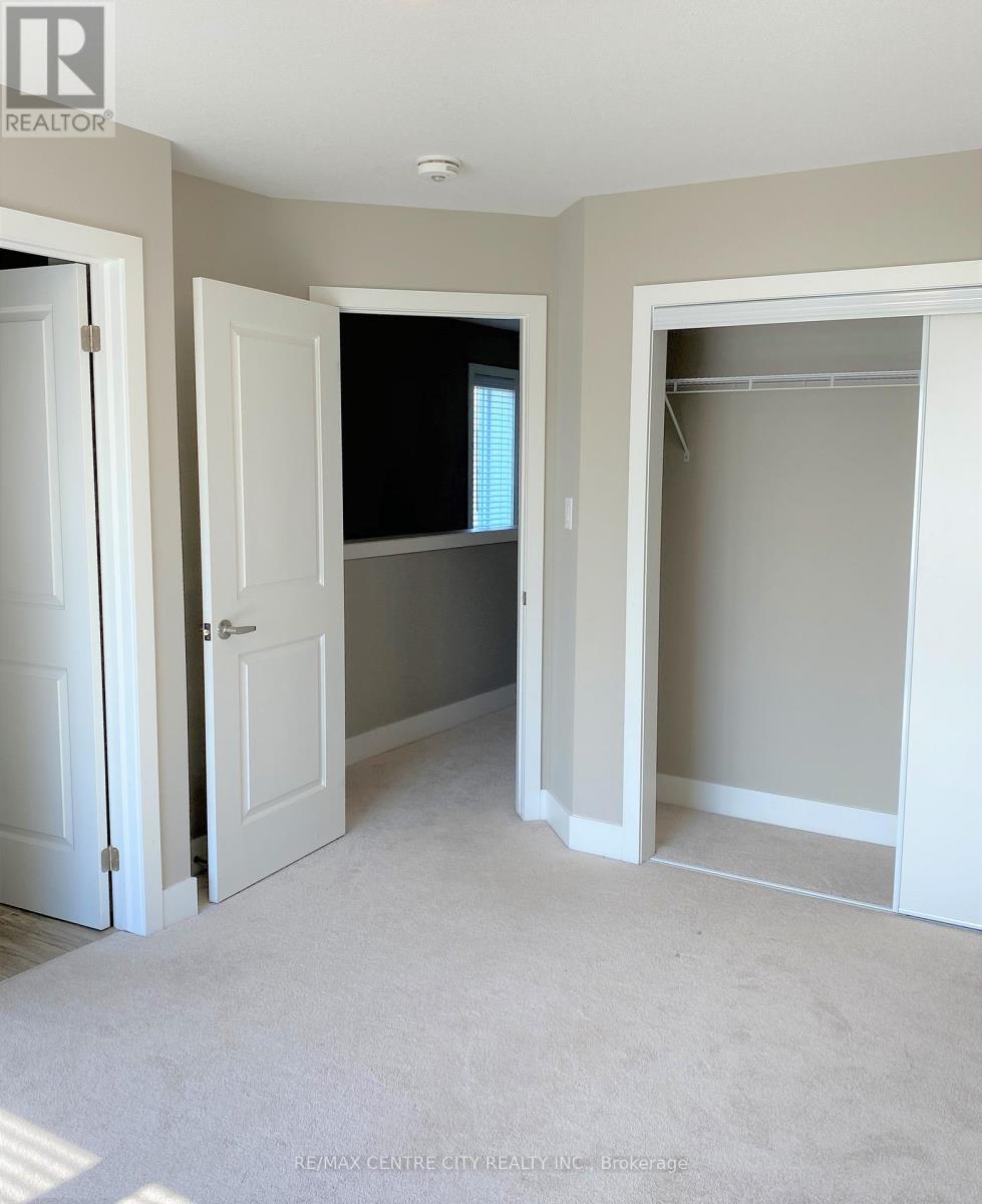 2148 Meadowgate Boulevard, London South, Ontario  N6M 1C6 - Photo 15 - X12455927