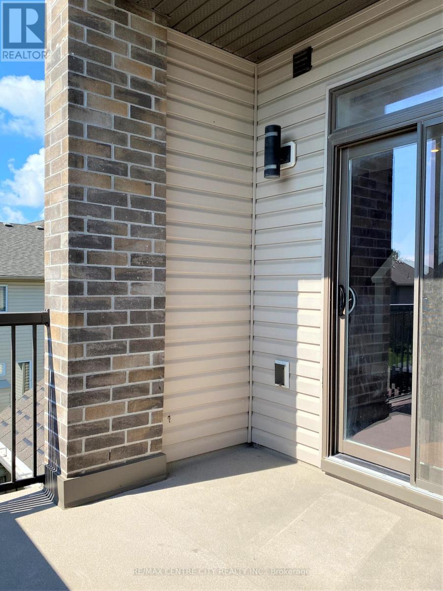 2148 Meadowgate Boulevard, London South, Ontario  N6M 1C6 - Photo 22 - X12455927