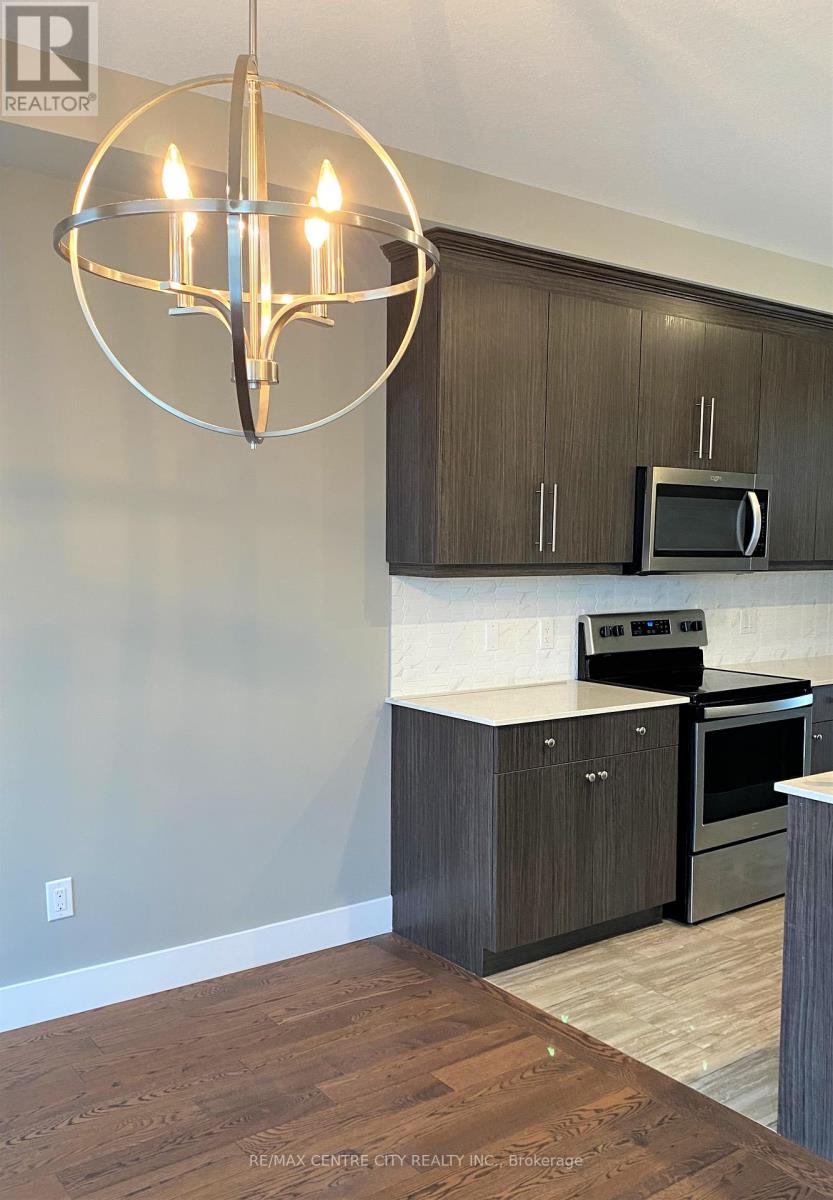 2148 Meadowgate Boulevard, London South, Ontario  N6M 1C6 - Photo 7 - X12455927