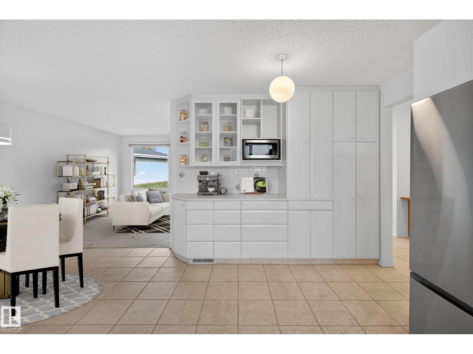 1904 89 St Nw, Edmonton, Alberta  T6K 2A3 - Photo 11 - E4461625