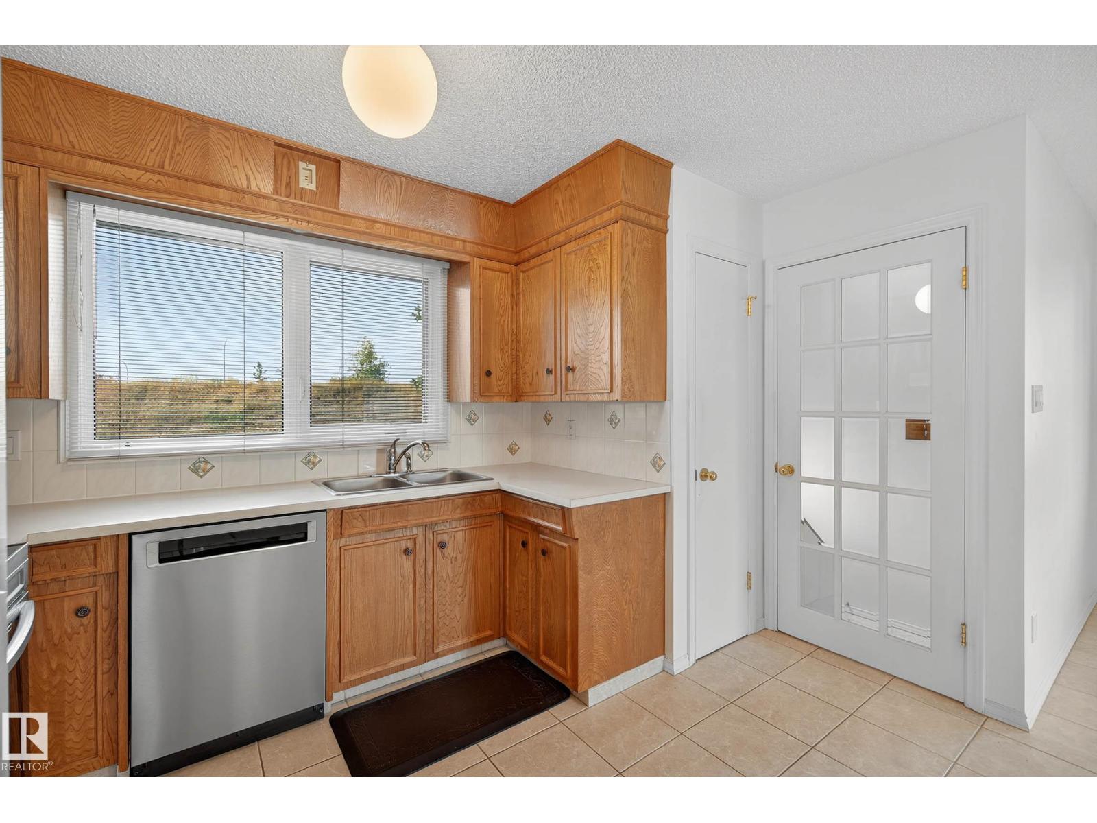 1904 89 St Nw, Edmonton, Alberta  T6K 2A3 - Photo 15 - E4461625