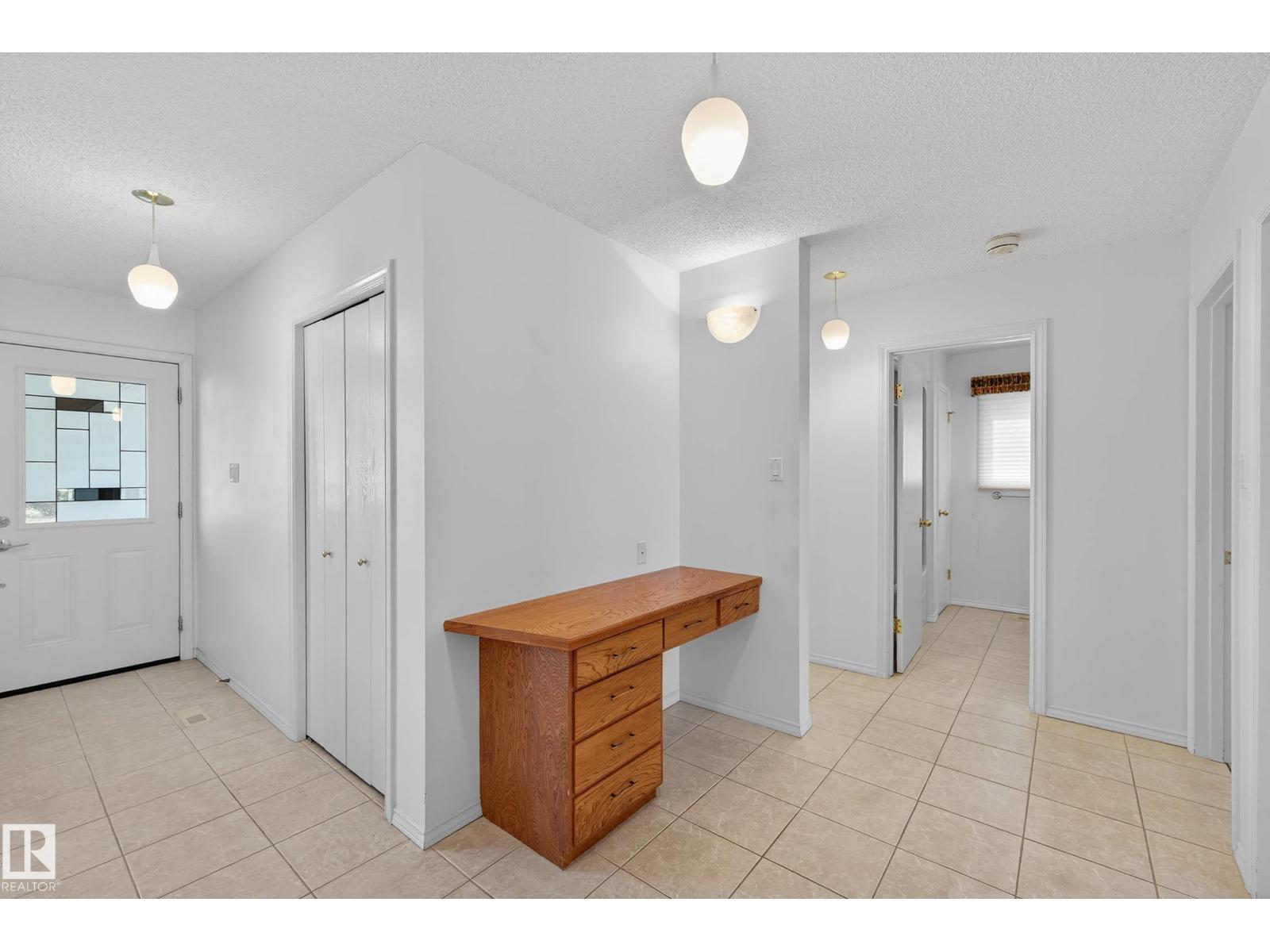 1904 89 St Nw, Edmonton, Alberta  T6K 2A3 - Photo 17 - E4461625