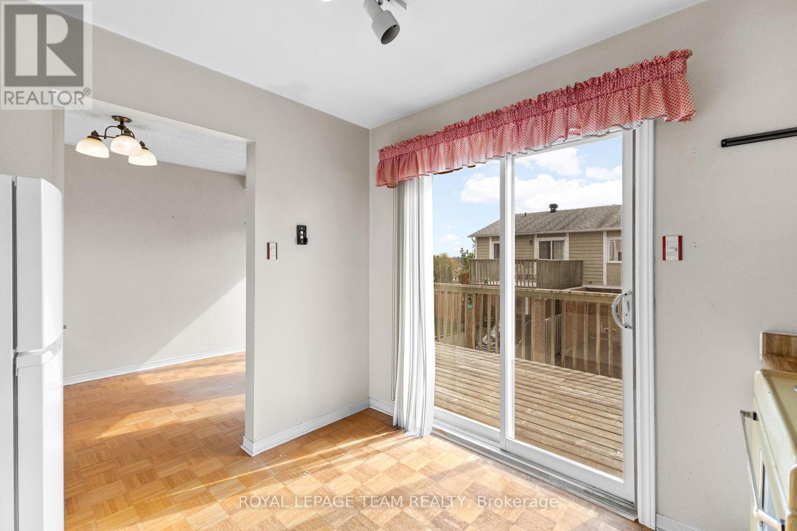 1149 Chimney Hill Way, Ottawa, Ontario  K1J 8Z9 - Photo 15 - X12455915