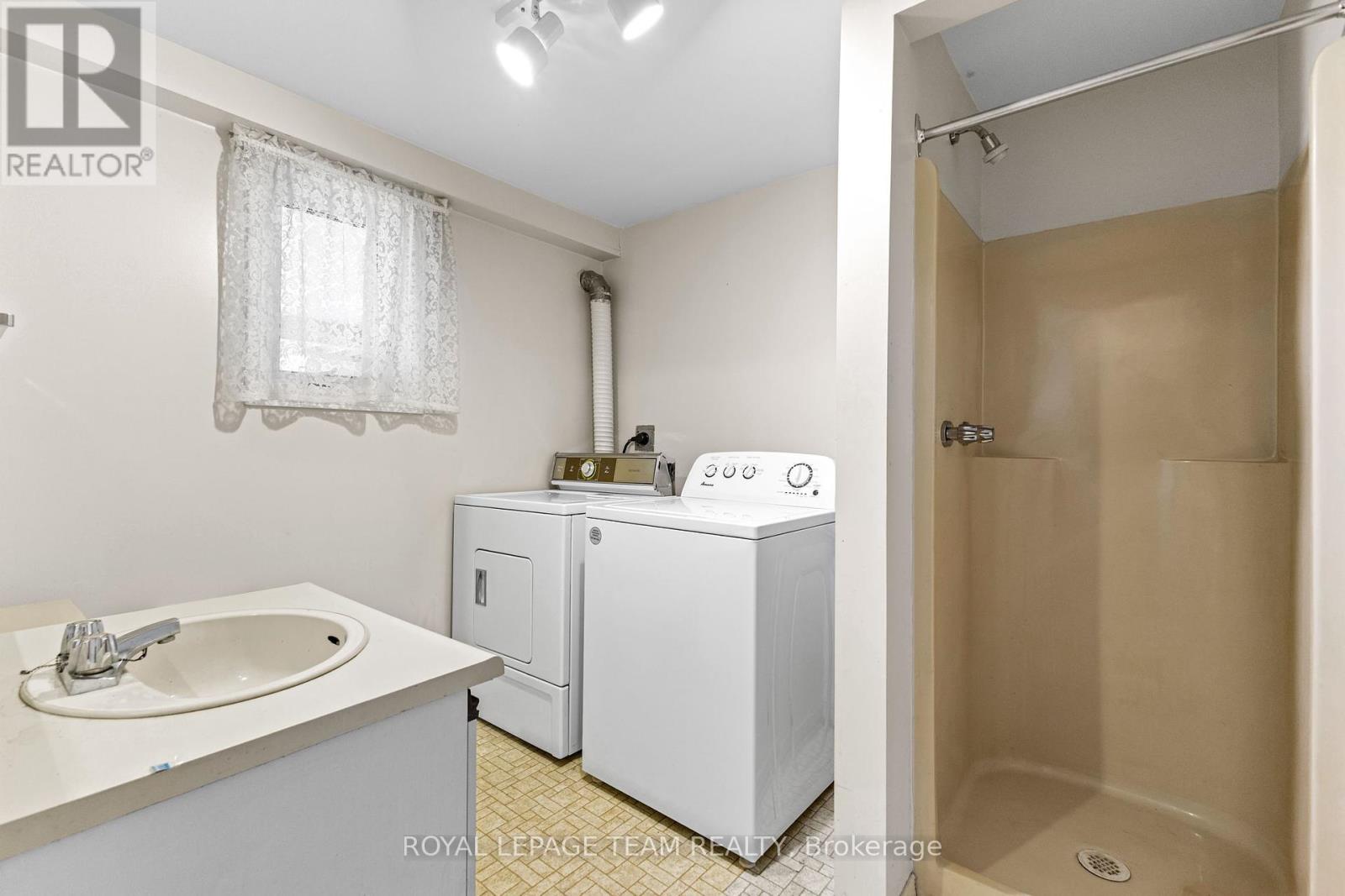 1149 Chimney Hill Way, Ottawa, Ontario  K1J 8Z9 - Photo 29 - X12455915